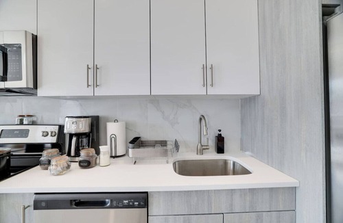 Allentown Apartment | CEO Suite - Atown’s Finest