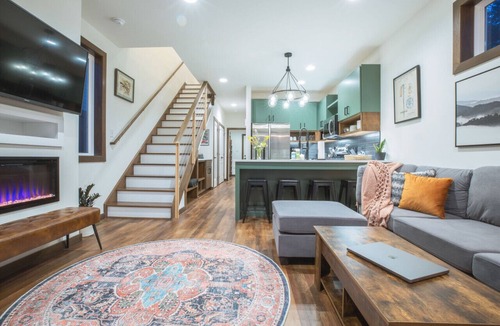 Snowshoe House | Cerulean House-Cozy new construction on Snowshoe Mountain