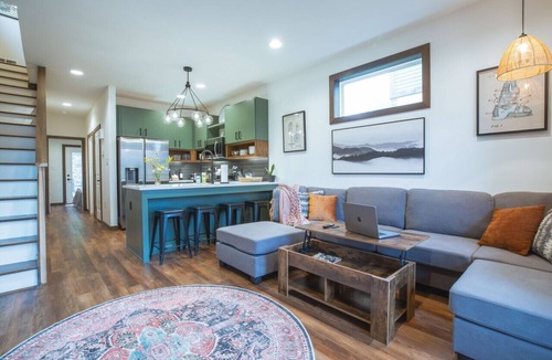 Snowshoe House | Cerulean House-Cozy new construction on Snowshoe Mountain