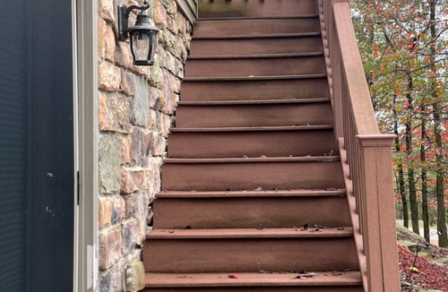 Sybertsville Ski Chalet | Chalet style 3-bedroom with WiFi, AC in tranquil Hazleton.