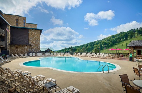 Seven Springs Apartment | Champion Hotel | Slopeside Family Suite