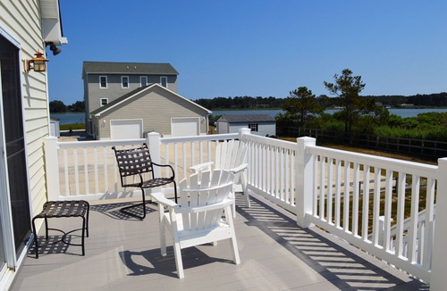 Deep Hole House | Channel Breeze - Water View - Fenced in Backyard NO LINENS OR TOWELS PROVIDED