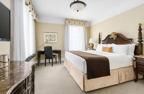 Central Park West Hotel | Charm of Manhattan, 3 Deluxe 1 King Bed at The Lucerne Hotel!