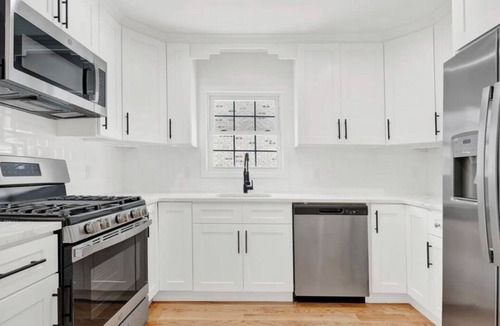South Jamaica House | Charming 1-bedroom house with AC, WiFi in Queens