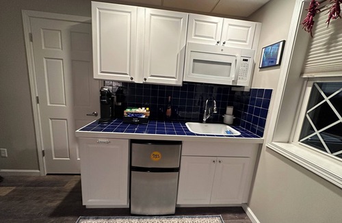Ellwood City Apartment | Charming 1-bedroom apartment in brilliant Ellwood City with WiFi, AC