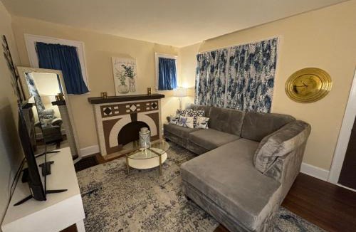 West Price Hill Apartment | Charming 1 BR Apt 6 miles from Downtown!