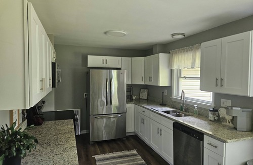 Conneaut Lake House | Charming 2-bedroom house in serene Conneaut Lake with AC, WiFi, large backyard