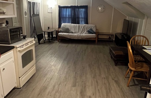Toledo Apartment | Charming 2-bedroom apartment with WiFi, AC in amazing Toledo