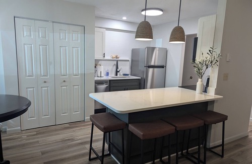 McHenry Condo | Charming 2-bedroom condo in McHenry Close To Lake Activities and Ski Resort