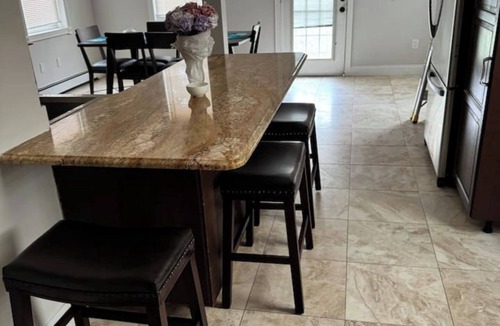 Greenville Apartment | Charming 2-bedroom apartment with AC, WiFi in lovely Jersey City