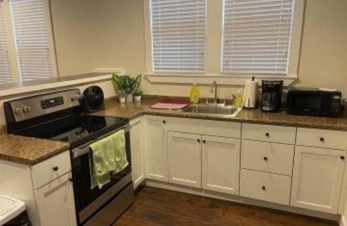 Hamilton House | Charming 2bdrm house, minutes from Spooky Nook