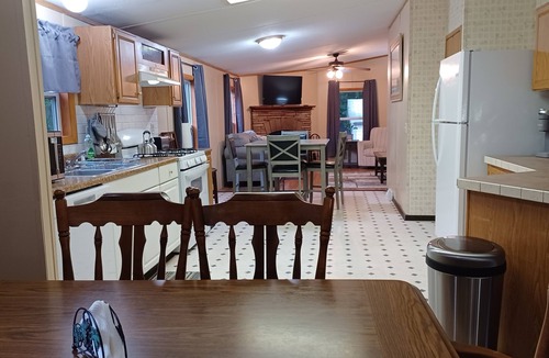 Kerhonkson House | Charming 3-bed/2-Bath with WiFi, AC in Wawarsing. Your Home Away from Home!