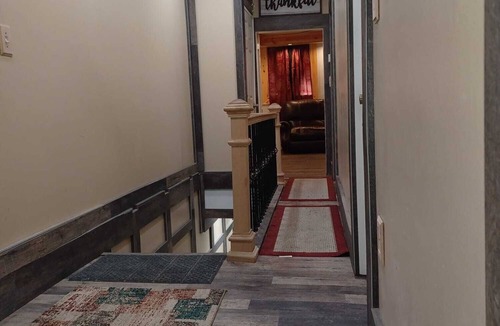 Glassport Apartment | Charming 3-bedroom apartment with AC, WiFi in Glassport, PA