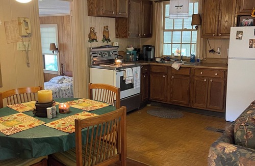 Sardis Cottage | Charming 3-bedroom cottage with WiFinnear Oxford and Sardis lake