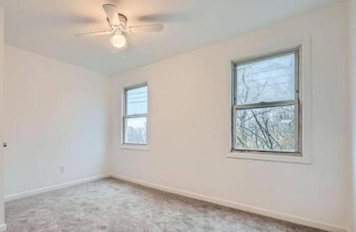 Carroll-South Hilton House | Charming 3-bedroom townhome with AC, WiFi in marvelous Baltimore