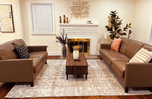 Oxon Hill House | Charming 4-bedroom bungalow near MGM