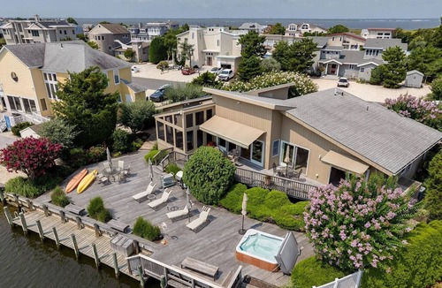 Loveladies House | Charming 4-bedroom waterfront house Quiet Beach Haven Loveladies