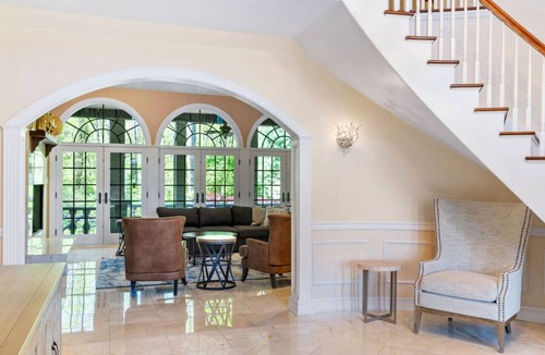 Canonsburg House | Charming 7bedroom retreat in a serene neighborhood