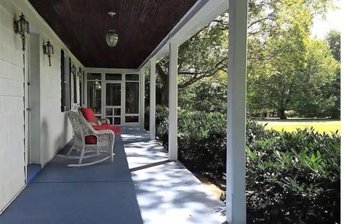 Reisterstown House | Charming Beautiful Country Home, Updated, Spacious