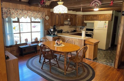 Fairmount Springs Cabin | Charming Cabin in the Woods Close to Ricketts Glen