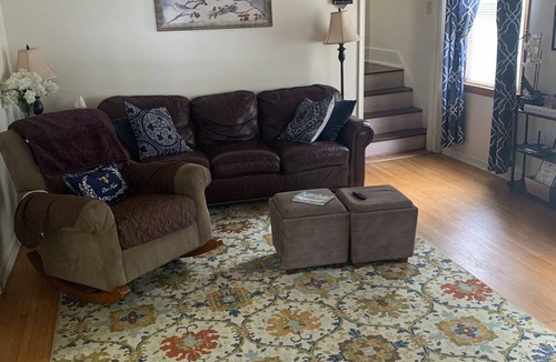 Berkeley Springs House | Charming Cottage at the Edge of Town