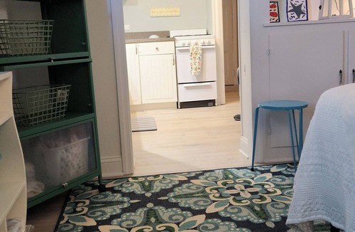 Ocean Grove Apartment | CHARMING , NEW RENO, STUDIO APT.nMTHLY RENTAL JUNE START - 1 1/2 BLOCKS TO BEACH