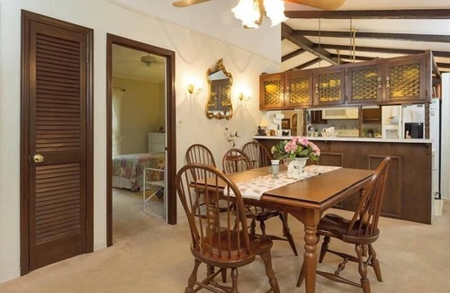 North Shores House | Charming North Shores Ranch Home: Pool, Tennis, Private Beach & Trails!