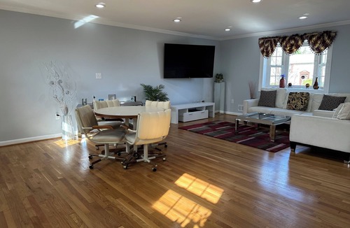Hillcrest Heights House | Charming Recently Renovated 3-bedroom home in Temple Hills