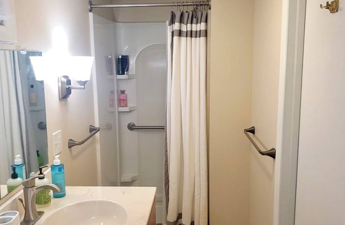 Camp Hill House | Charming Room in a shared house with AC in Camp Hill for a cozy getaway