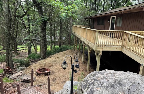 Hawley House | Charming short-term rental for a getaway in Hamlock Farms, PA.