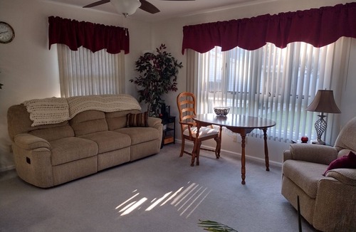 Marion House | Charming suite in Marion IN, right next to Indiana Wesleyan University