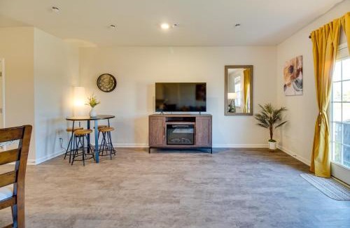 Luray House | Charming Townhome Less Than 1 Mi to Zoo and Luray Caverns!