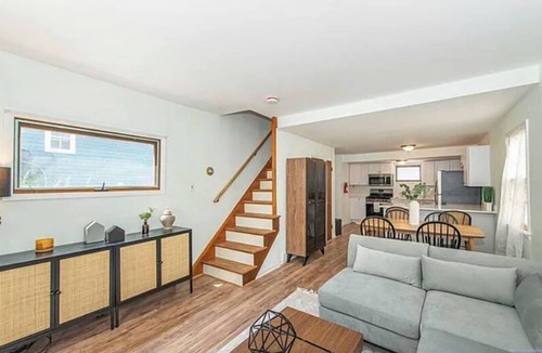 Mount Tabor House | Charming 2-bedroom house with AC, WiFi in delightful Parsippany-Troy Hills