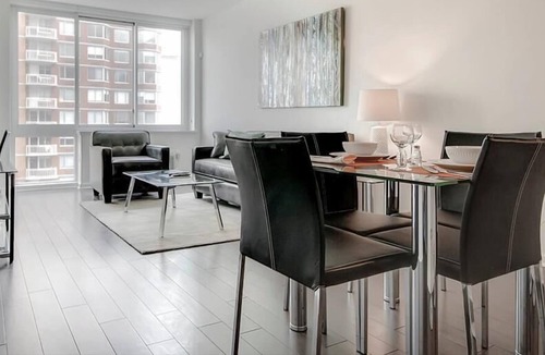 Hudson Exchange Apartment | Chic 1BR | Full Kitchen & Laundry | Minutes from NYC