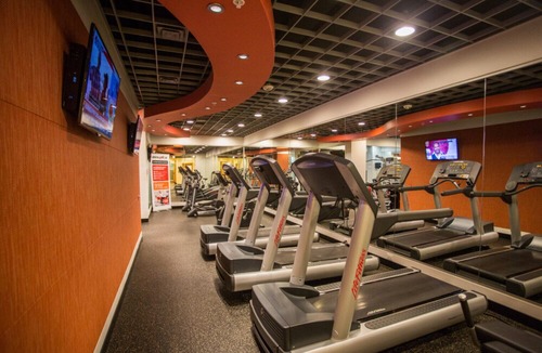 Lyon Park Apartment | Chic Clarendon 1BR w/ Gym + Lounge, walk to Metro, Dining, by Blueground