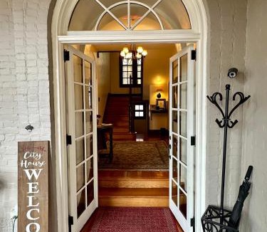 Harrisburg - Hershey Bed & Breakfast | City House Bed and Breakfast