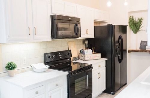 Mount Adams Condo | City Vibes:Trendy/community Pool/Weekday Escape!
