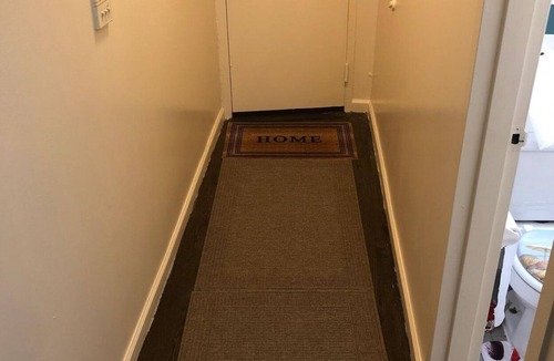 Central Park North Apartment | Clean 1bedroom with WiFi and AC in the heart of Harlem with many stores close by