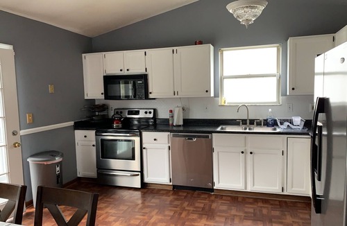 Easton House | Clean, Safe, Spacious, Suburban Home, close to everything near Columbus