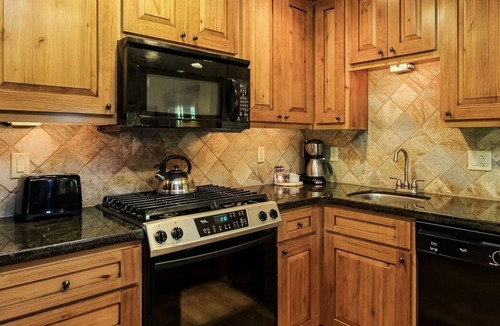 Tamarack Resort Cottage | Clearwater Cottage 87 at Tamarack Resort by Casago Mccall - Donerightmanagement