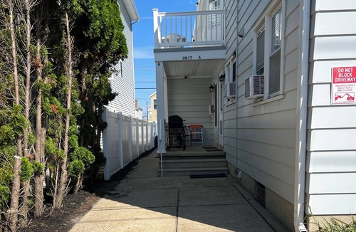 North End Condo | Close to Beach! Condo A