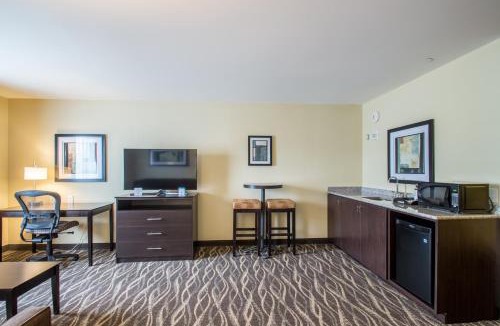 St. Marys Hotel | Cobblestone Inn & Suites - St Marys