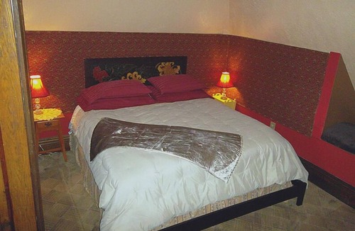 Ligonier Bed & Breakfast | Colonial House on Main