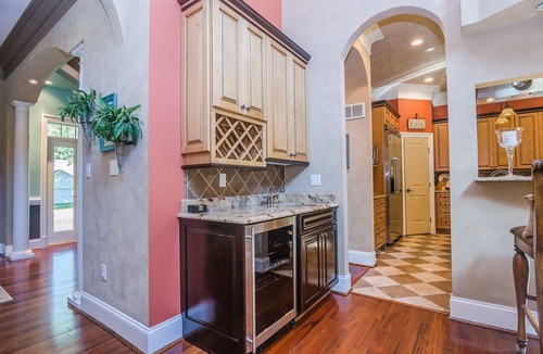 Berlin House | Come Celebrate the Holidays in Berlin, Maryland! Sleeps 12! + Linens & Towels!