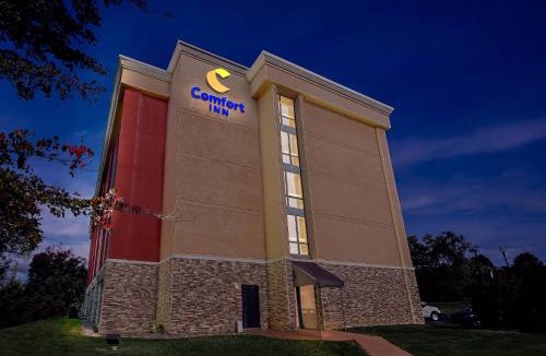 Mars Hotel | Comfort Inn Cranberry Twp