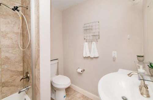 Allegheny-West Apartment | Comfort Suite - Walkable - GroupStay