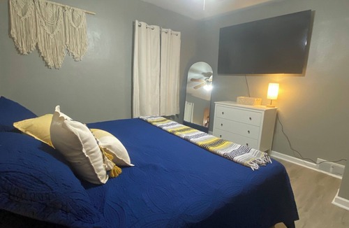 Lima House | Comfortable, 4 bedroom home in a quiet neighborhood