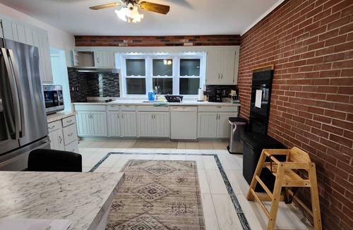 Middle Hope House | complete privacy vacation home [private pool]