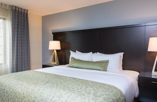 Canton Condo | Condo ∙ 2 bedrooms ∙ 7 guests