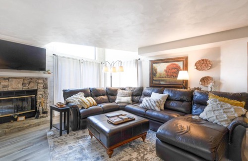 Seven Springs Condo | Condo ∙ 3 bedrooms ∙ 10 guests